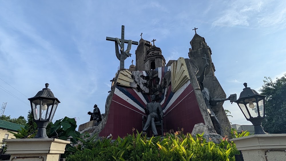 Cebu Heritage Monument photo 3