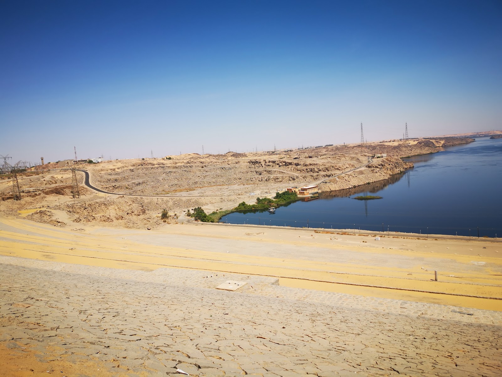 Aswan High Dam photo 3