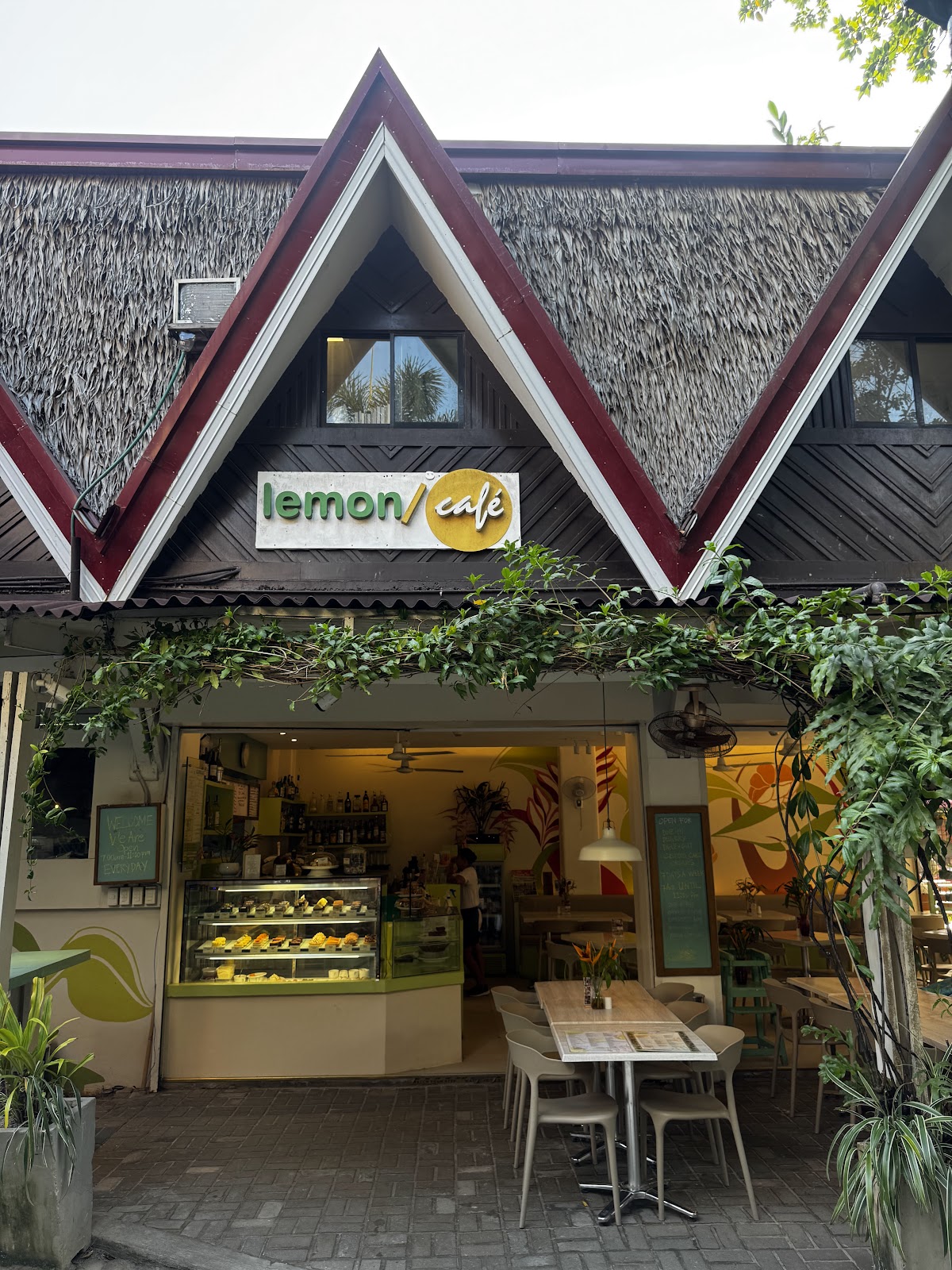 Lemoni Café and Restaurant