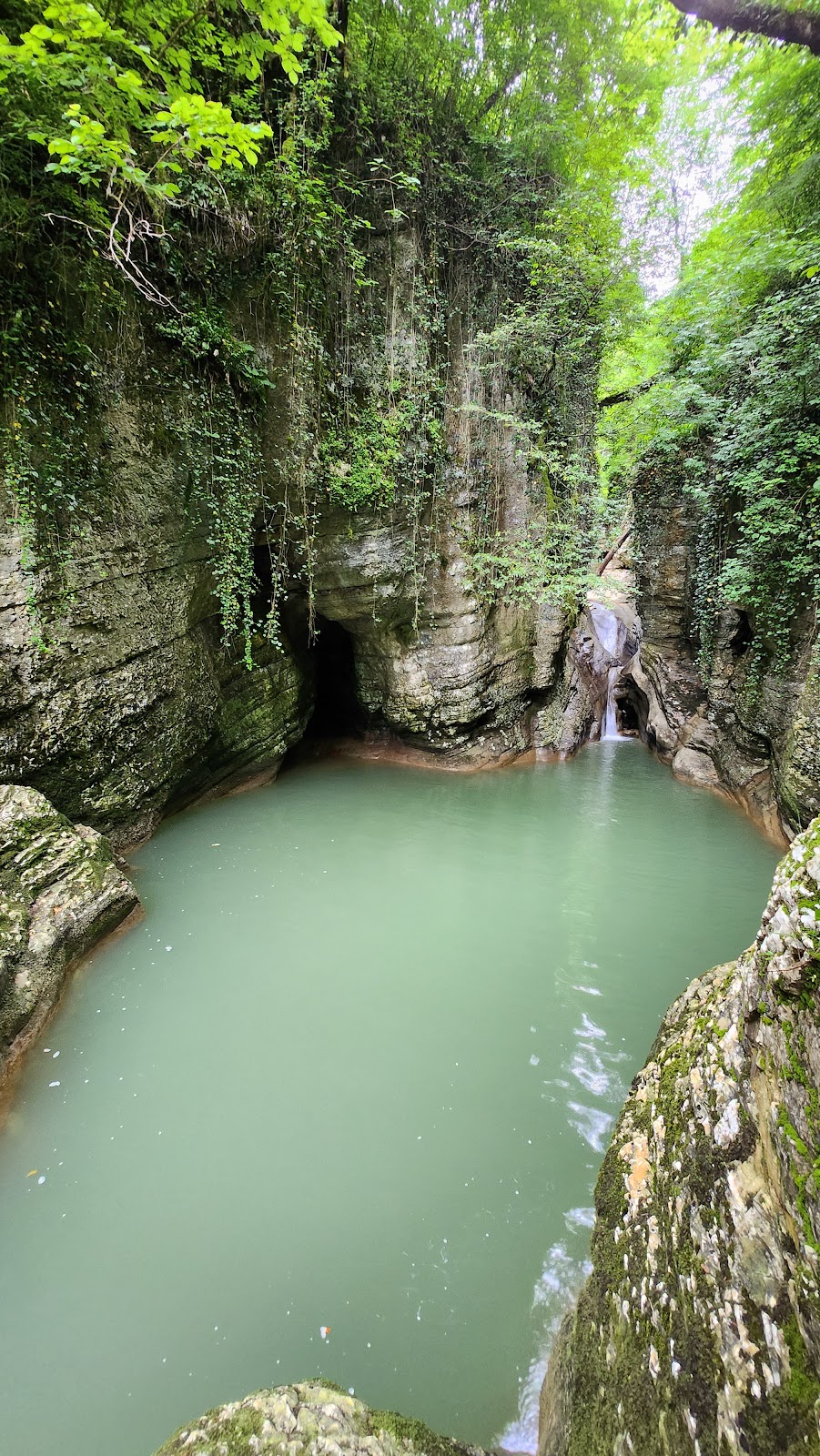 Agura Waterfalls
