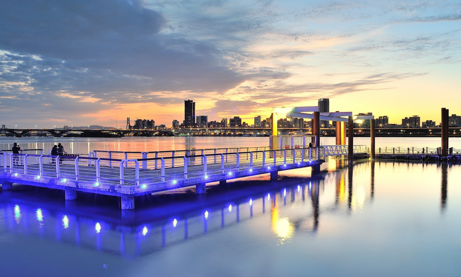 Dadaocheng Wharf