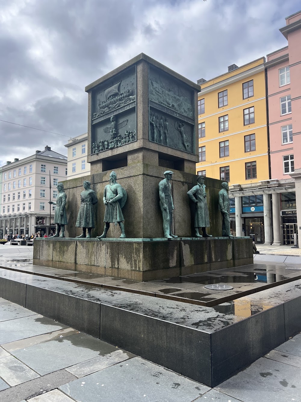 Sailor's Monument