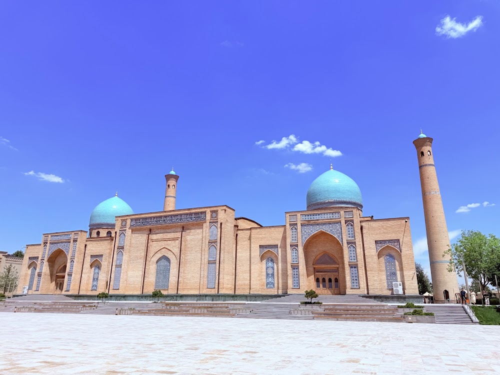 Hazrati Imam Complex photo 2