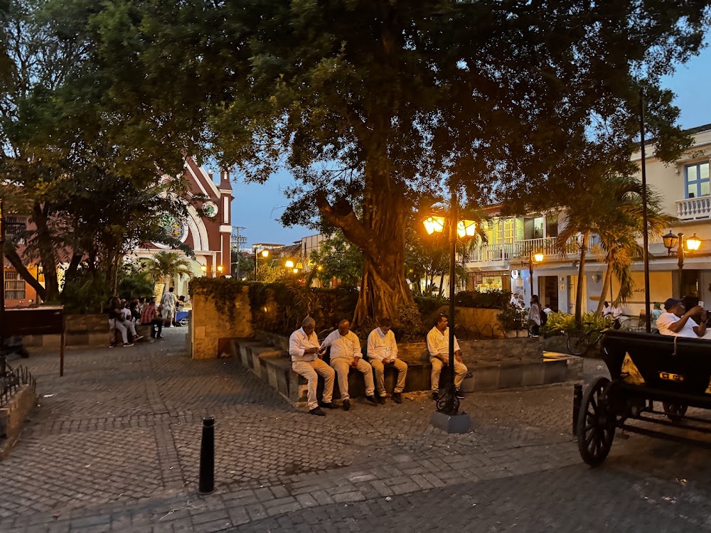 San Diego Plaza