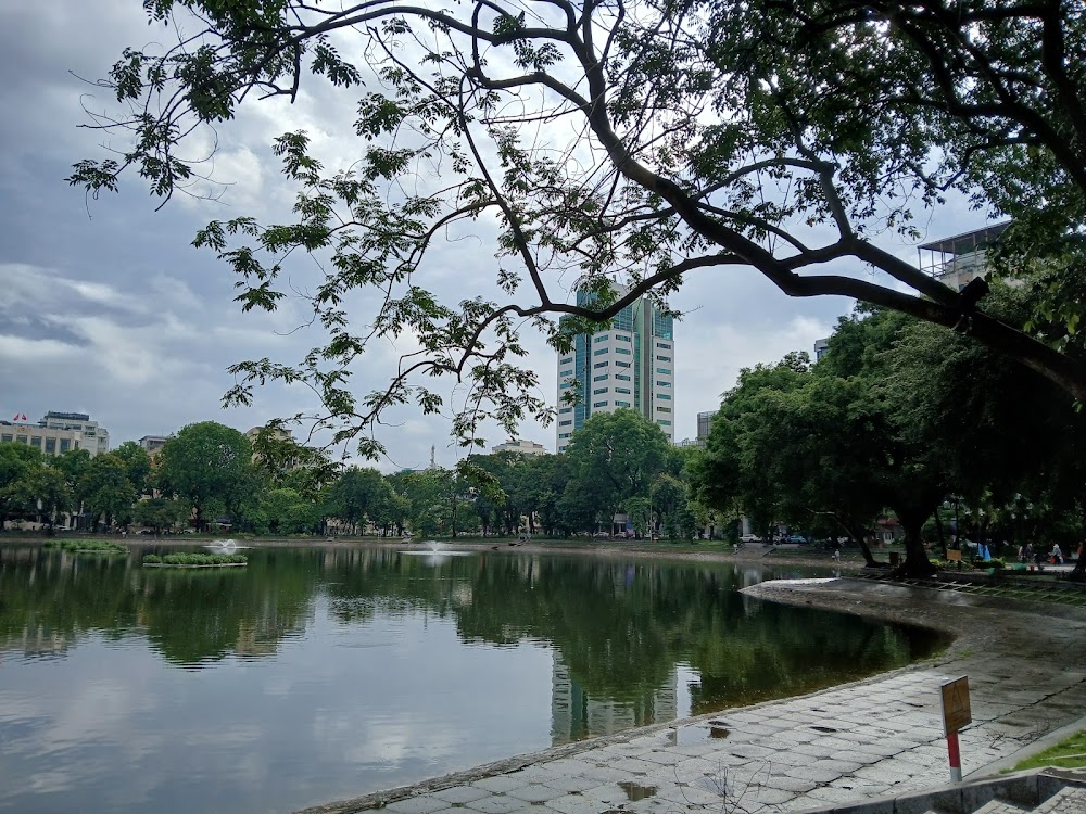 Thien Quang Lake photo 3