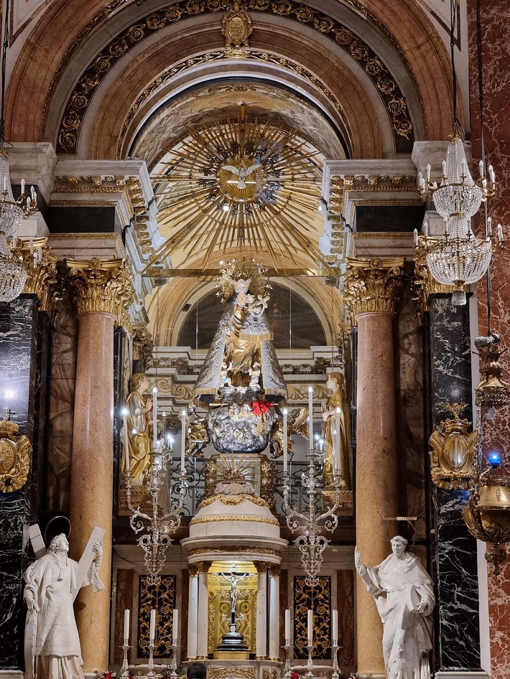 Real Basílica de Ntra. Señora de los Desamparados photo 2