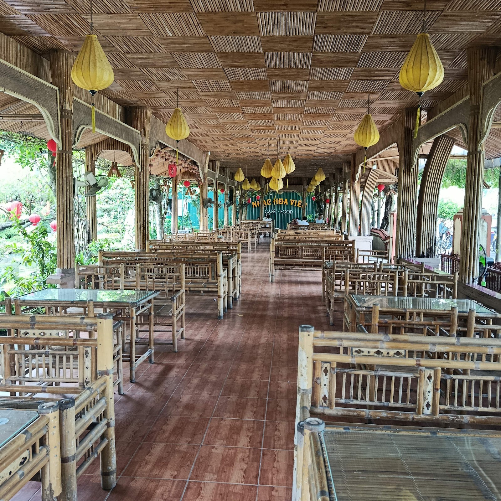Café Nhạc Hoa Viên
