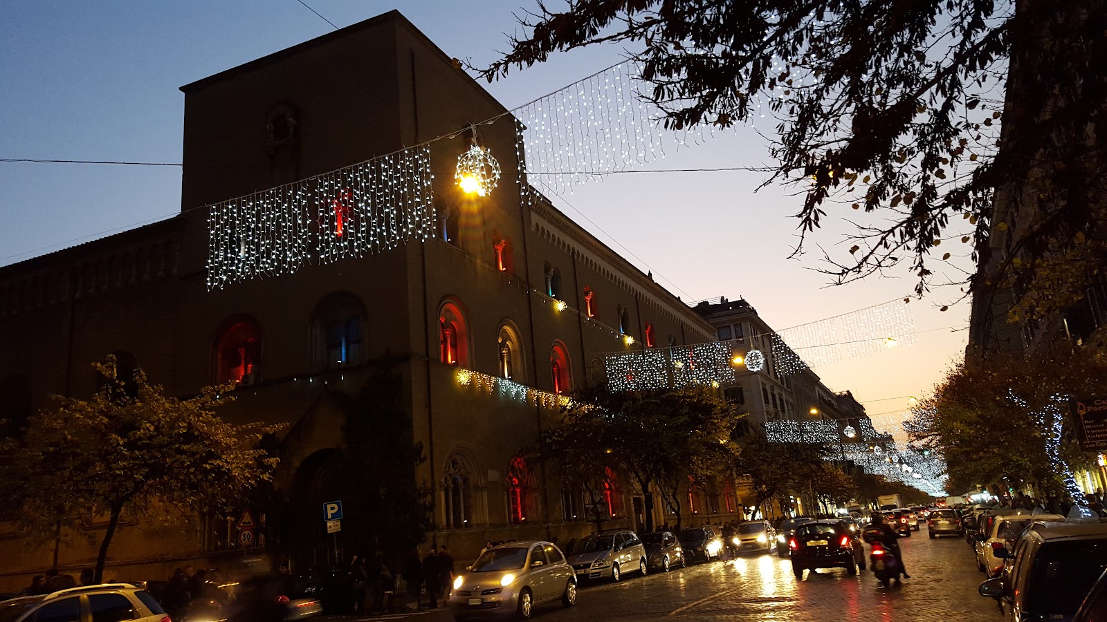 Via Cola di Rienzo photo 2