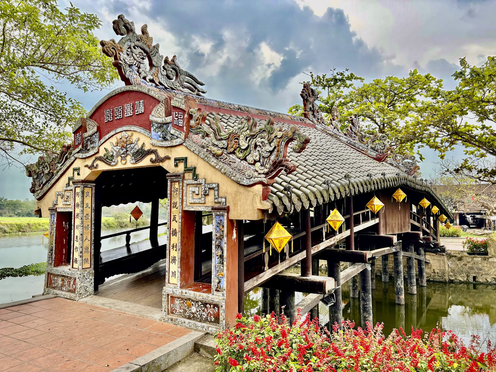 Thanh Toan Bridge