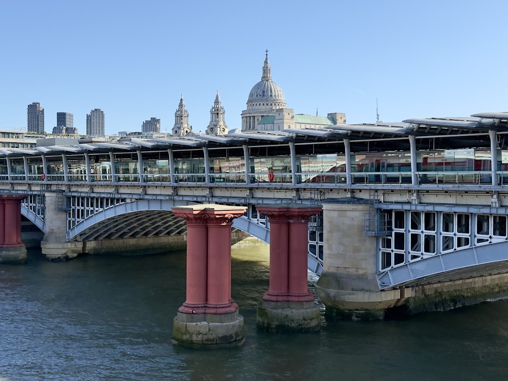 Blackfriars Bridge photo 2