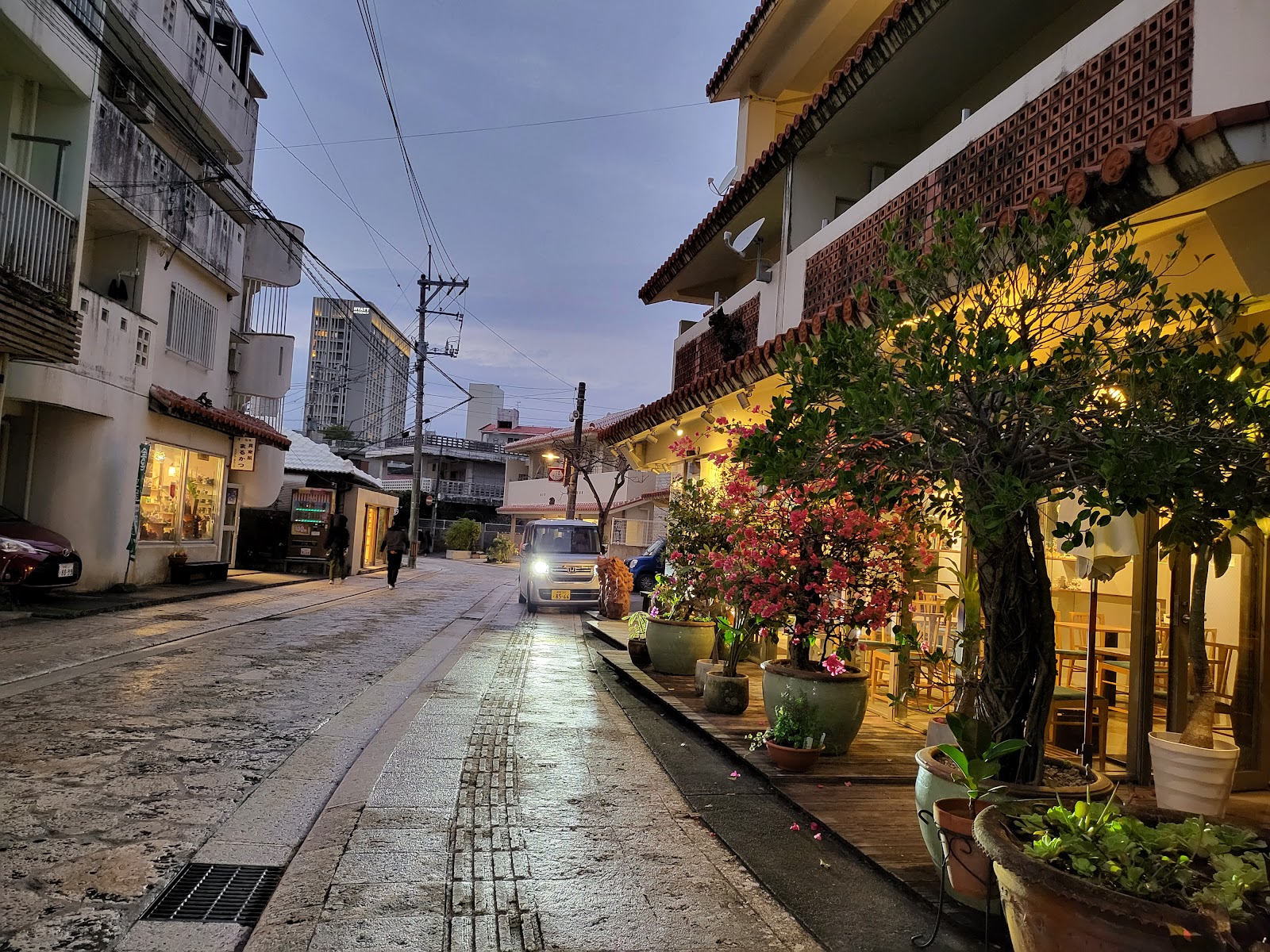 Tsuboya Yachimun Street photo 3