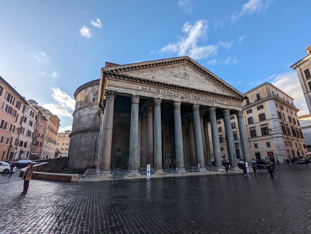 Pantheon photo 2