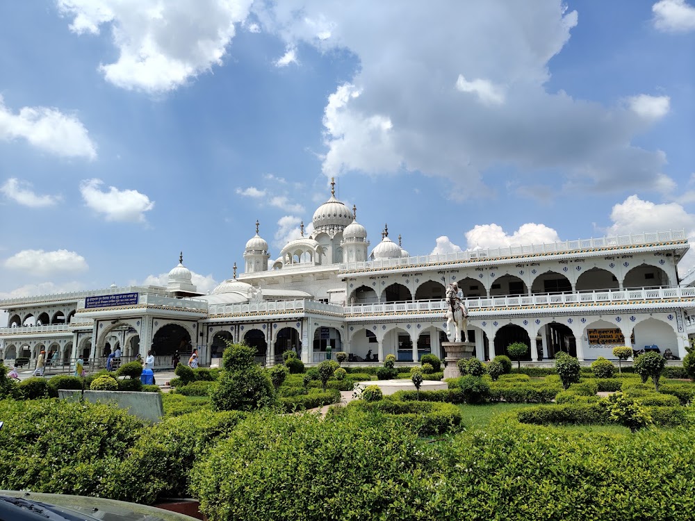 Gurudwara Dookh Nivaaran Guru Kaa Taal photo 2