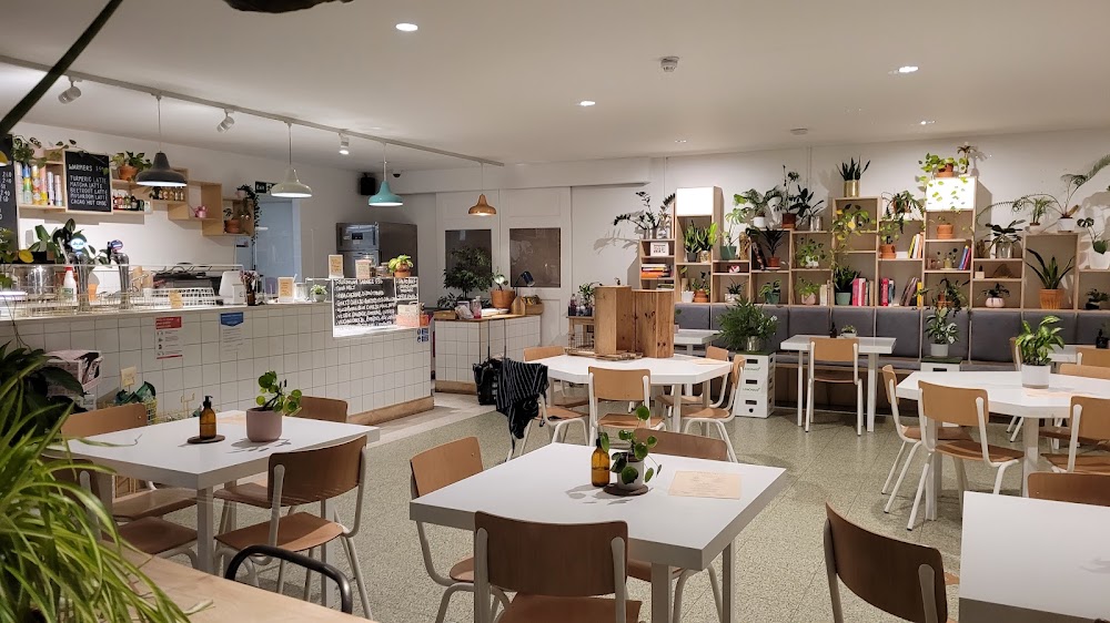 Emmeline Café