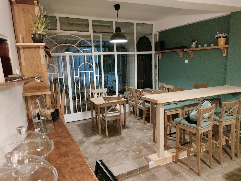 Izzy's Brunch Cafe