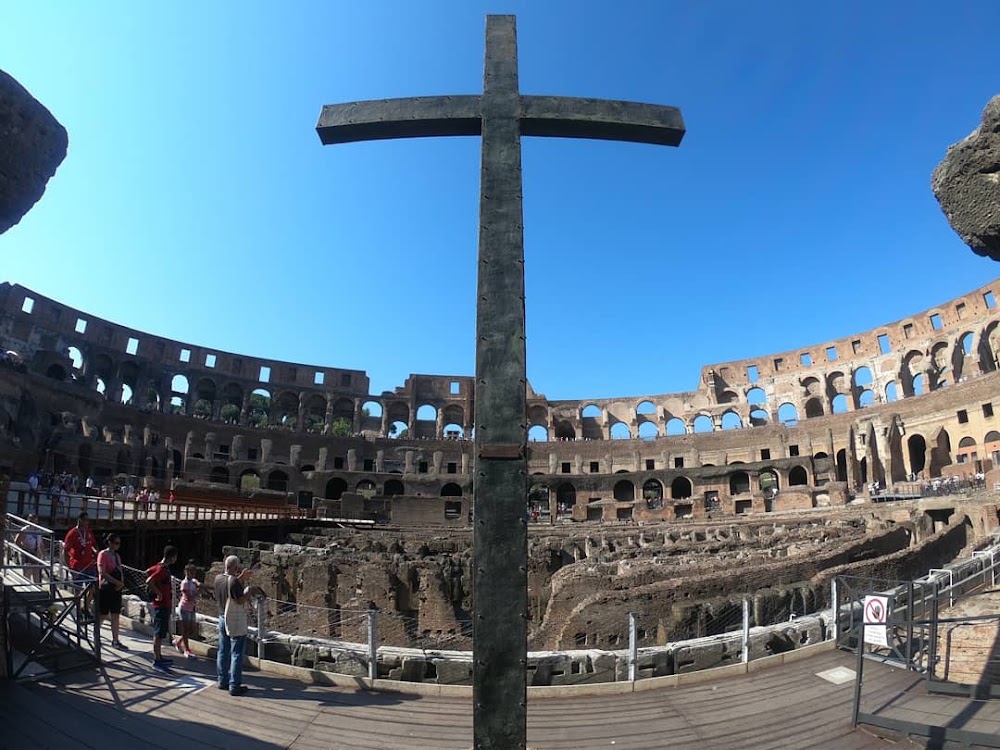 Colosseum photo 2