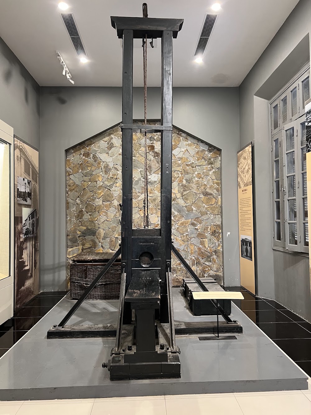 Museum of the Revolution photo 2