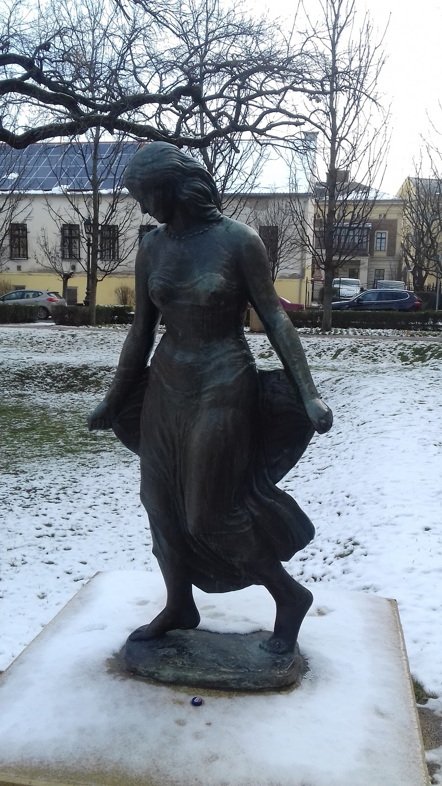 Deri Square
