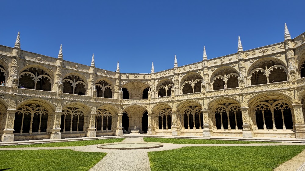 Jeronimos Monastery photo 2