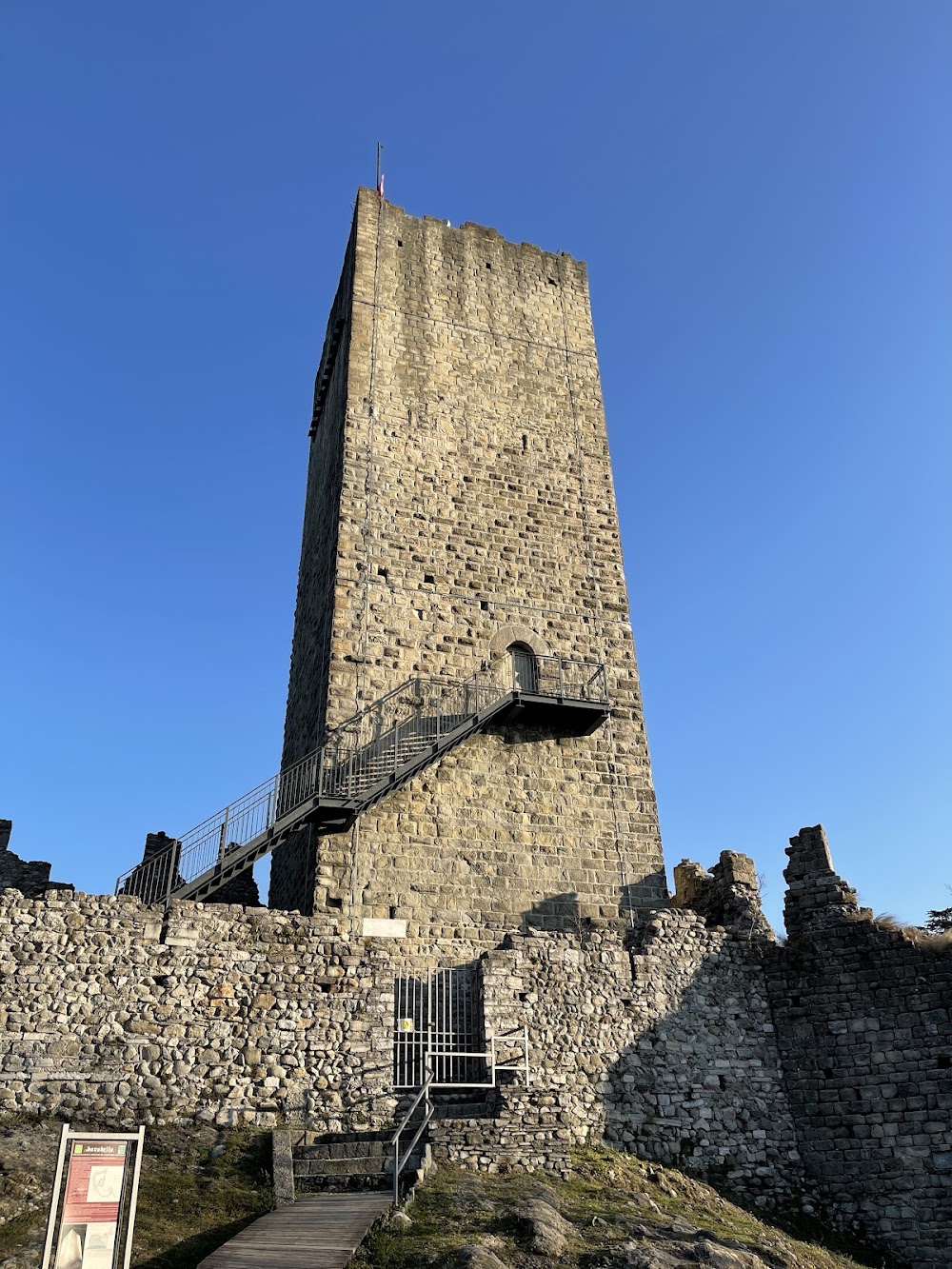 Baradello Castle