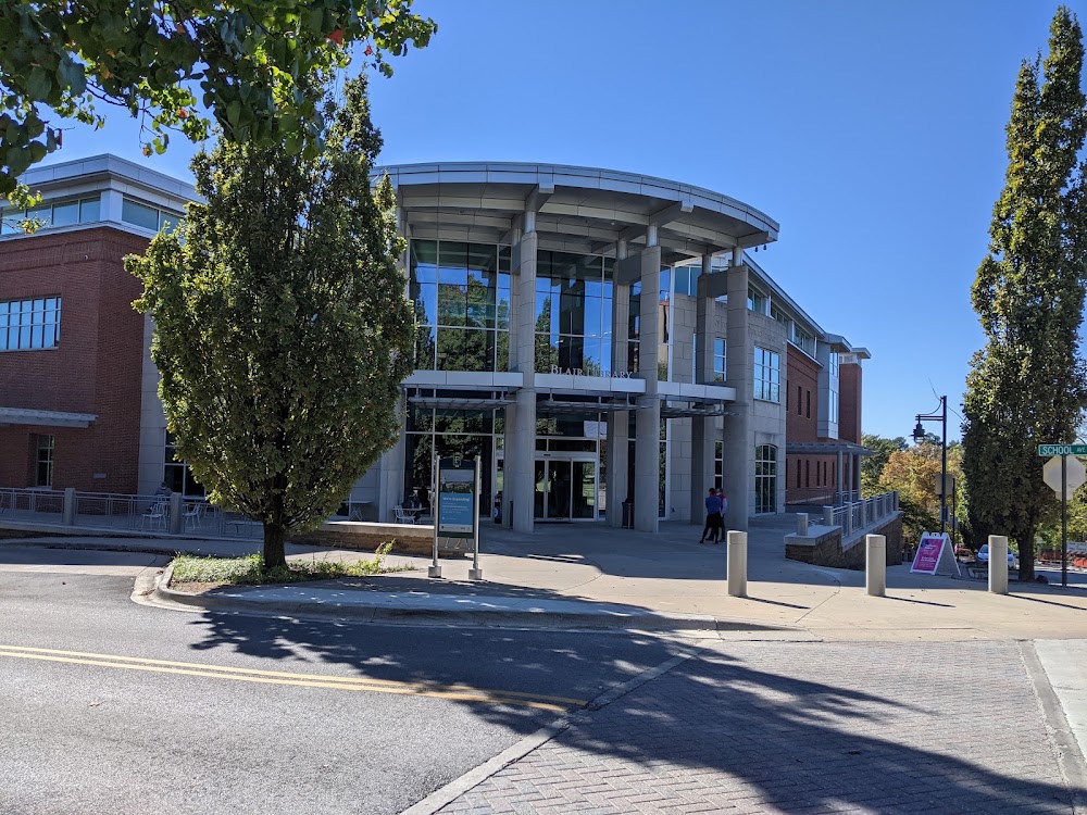Fayetteville Public Library photo 3