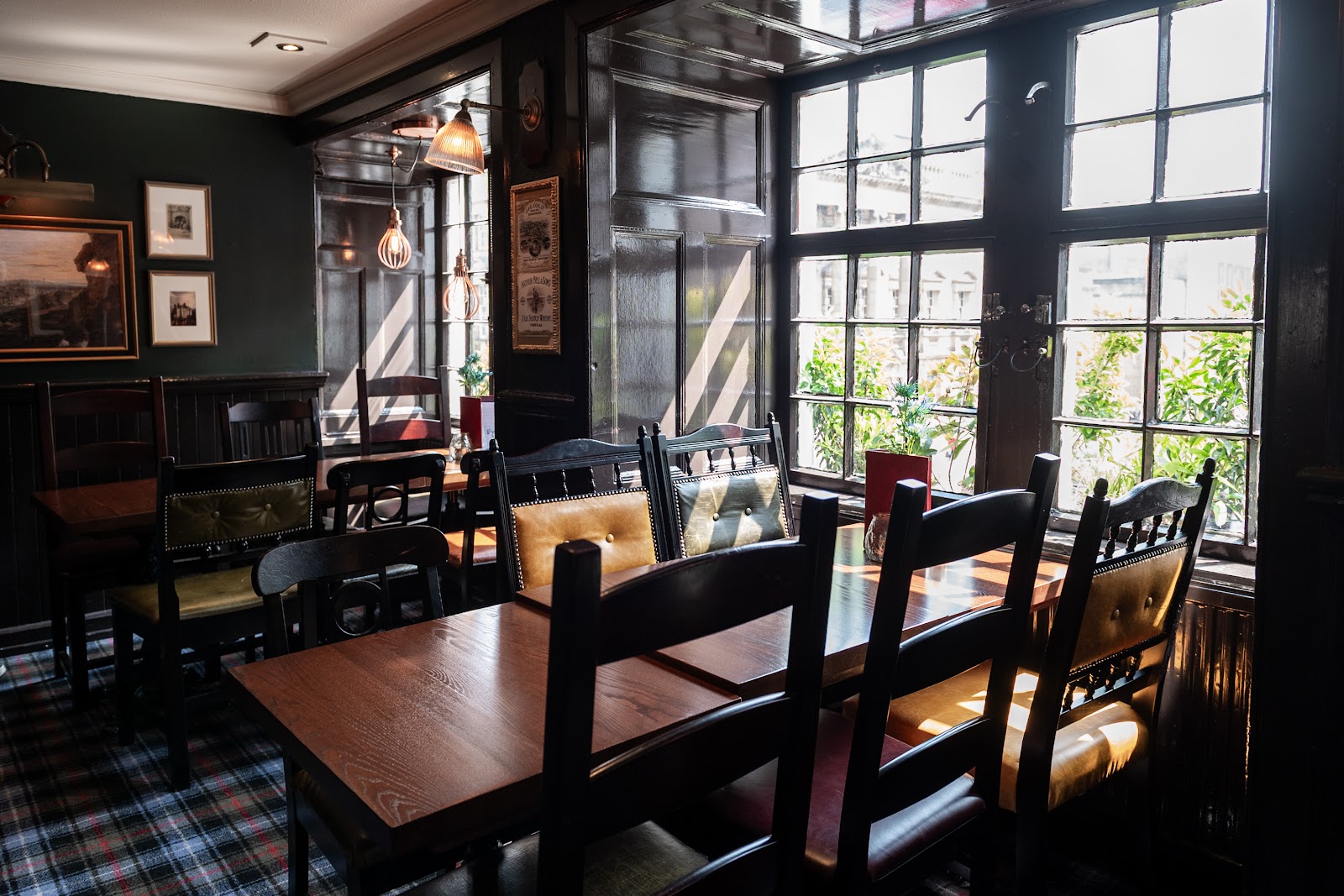 Deacon Brodie's Tavern