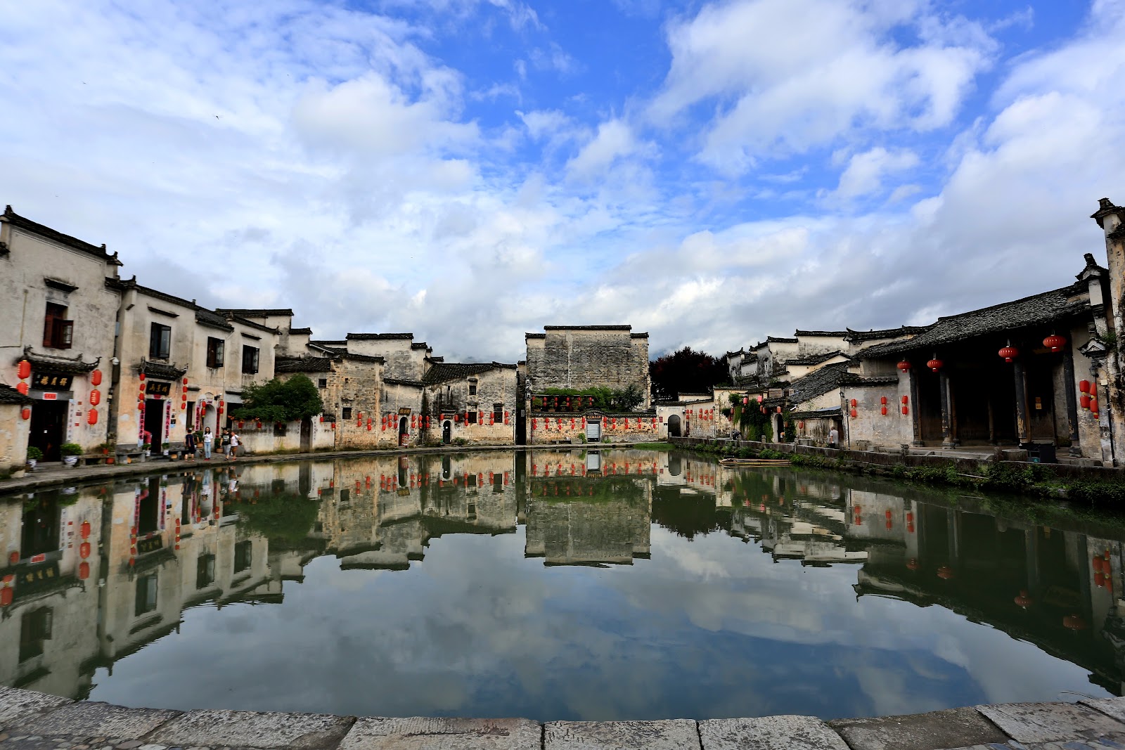 Fuyang Hongcun Ancient Village