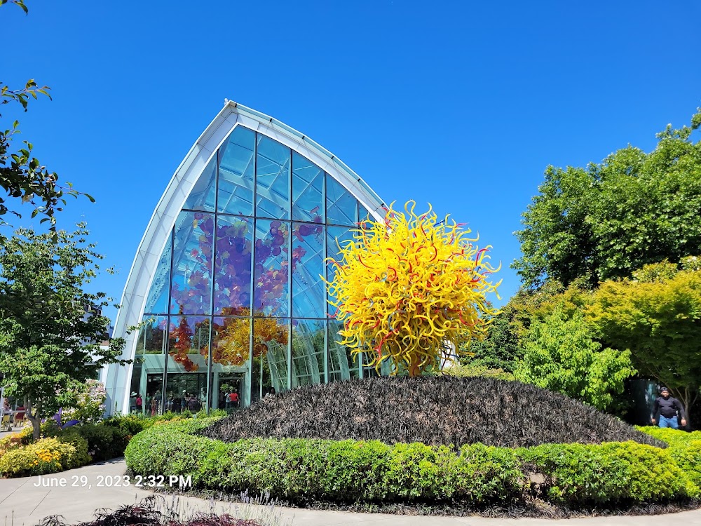 Chihuly Garden and Glass photo 2