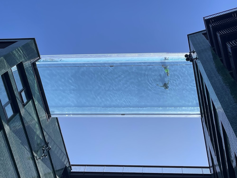 Sky Pool at Embassy Gardens photo 2