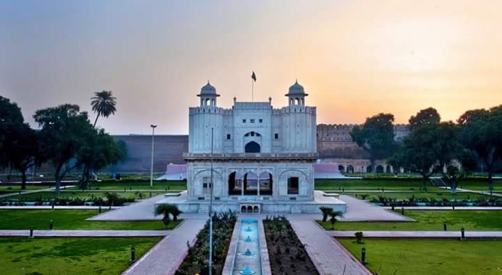 Hazuri Bagh