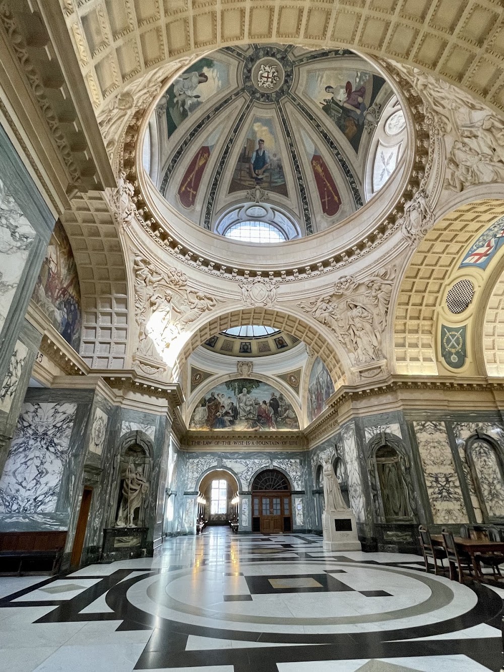 The Old Bailey (Central Criminal Court) photo 2