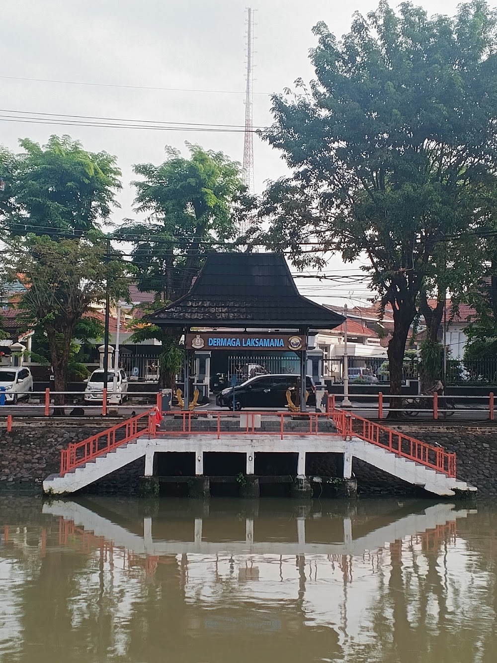 Wisata Perahu Kalimas