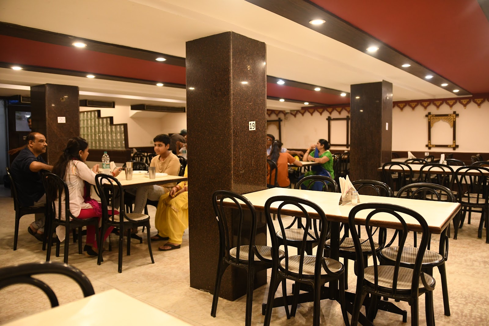 Chotiwala Food & Hotel