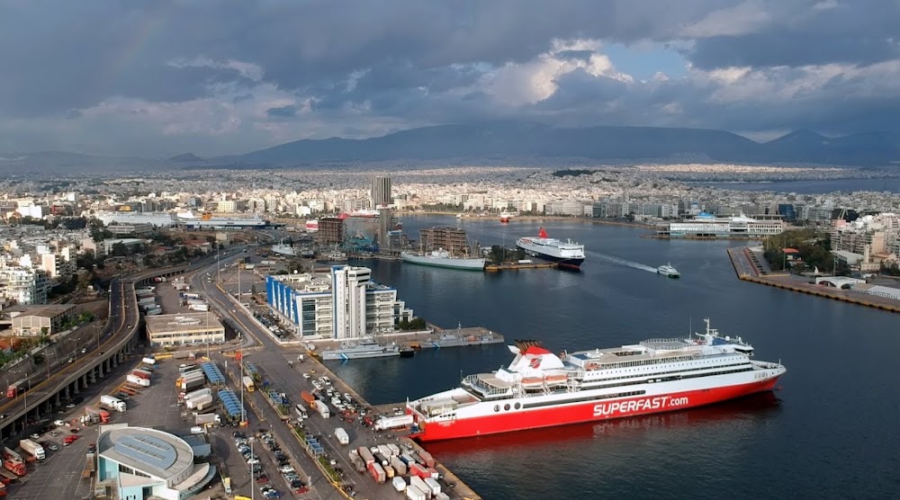 Piraeus Harbor photo 3