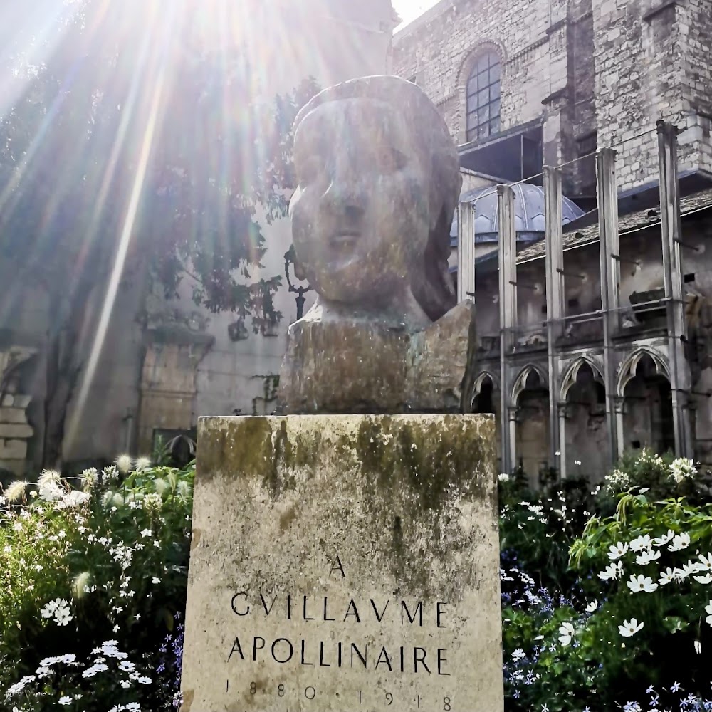 Saint-Germain-des-Prés photo 2