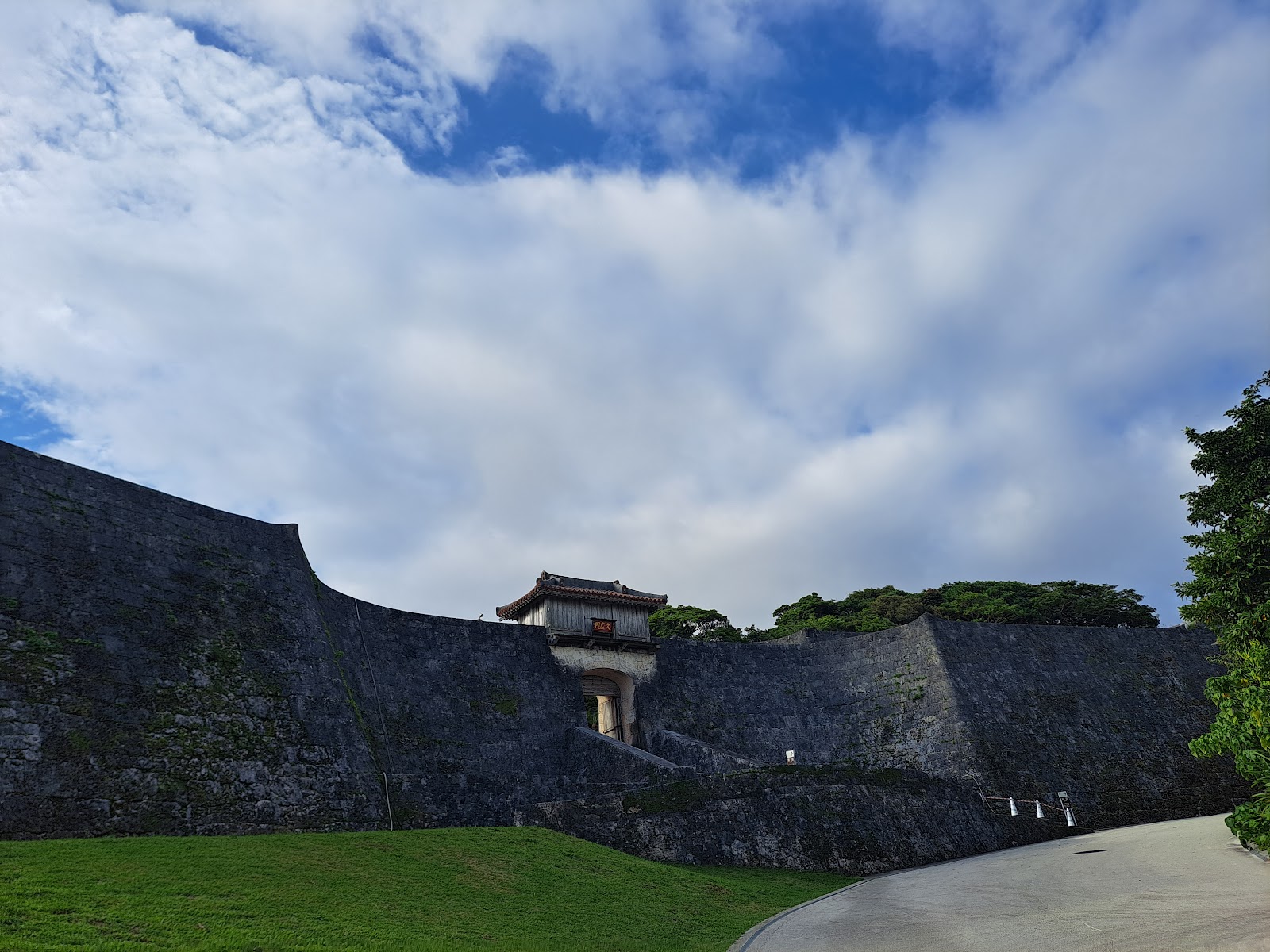 Shuri Castle photo 2