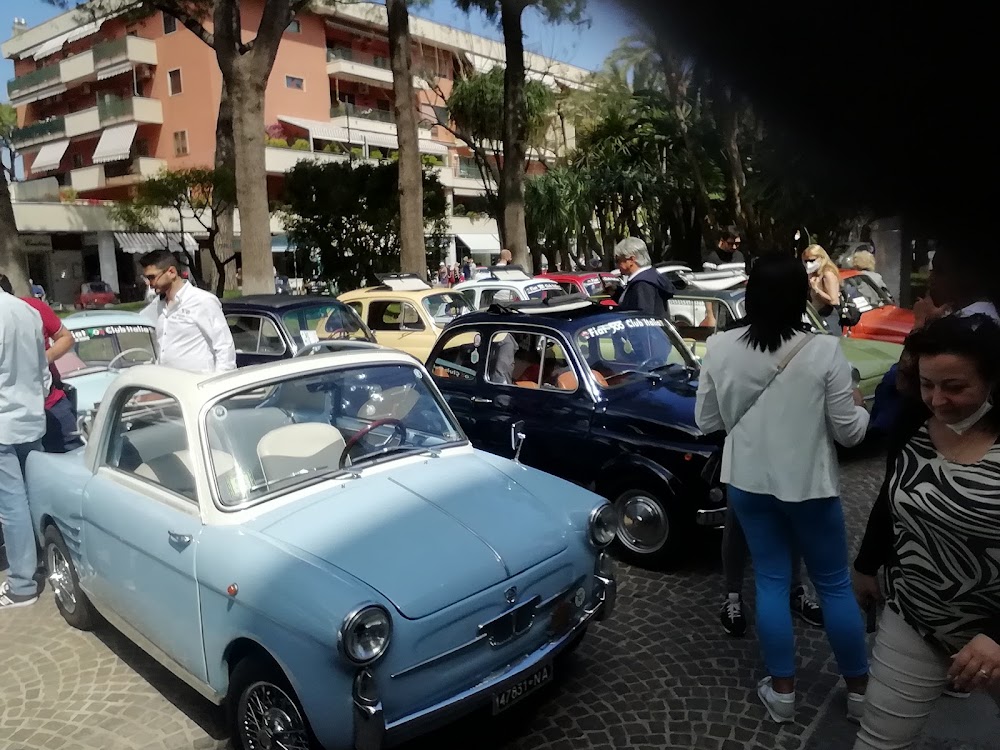 Piazza Lauro