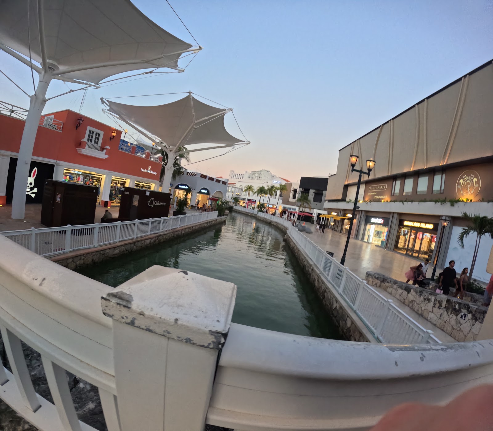 Plaza La Isla