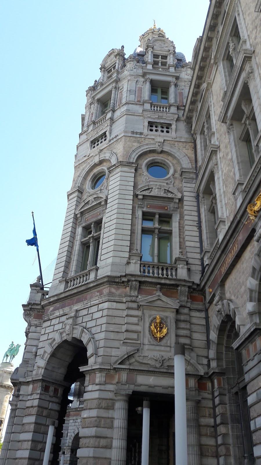 Diamond District