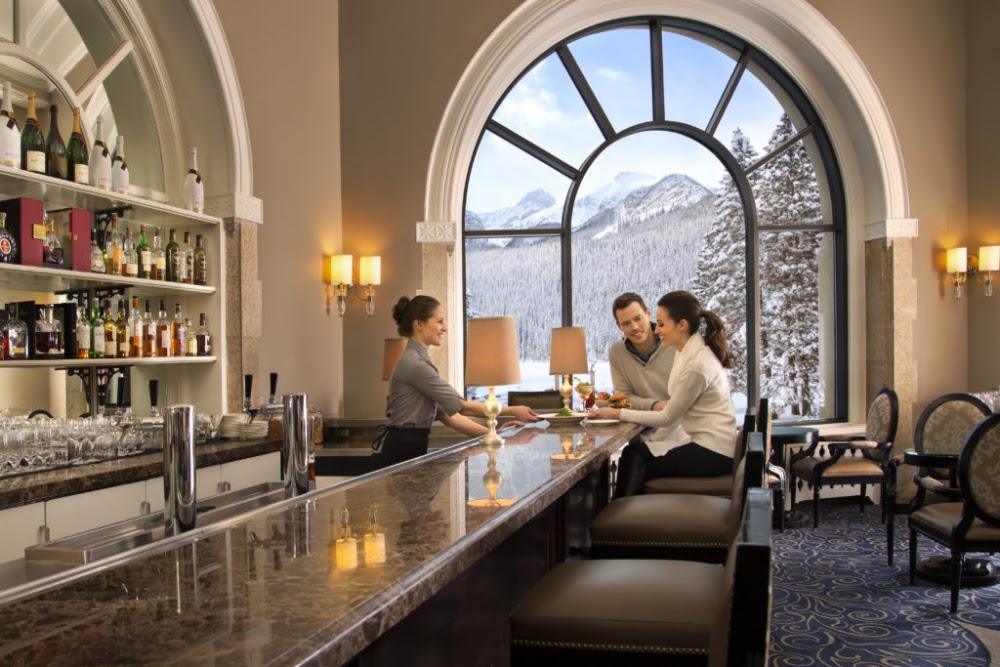 Fairmont Chateau Lake Louise—Lakeview Lounge