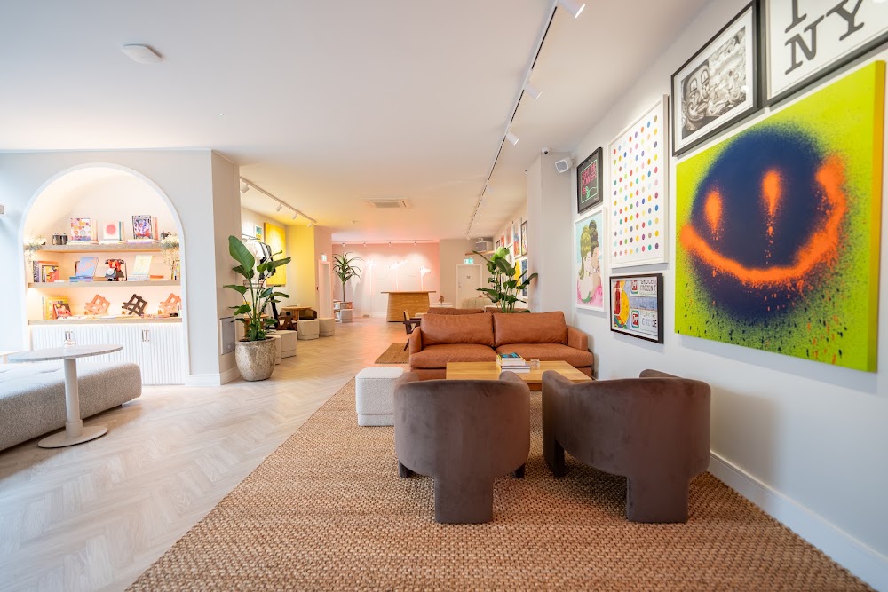 Helm Gallery