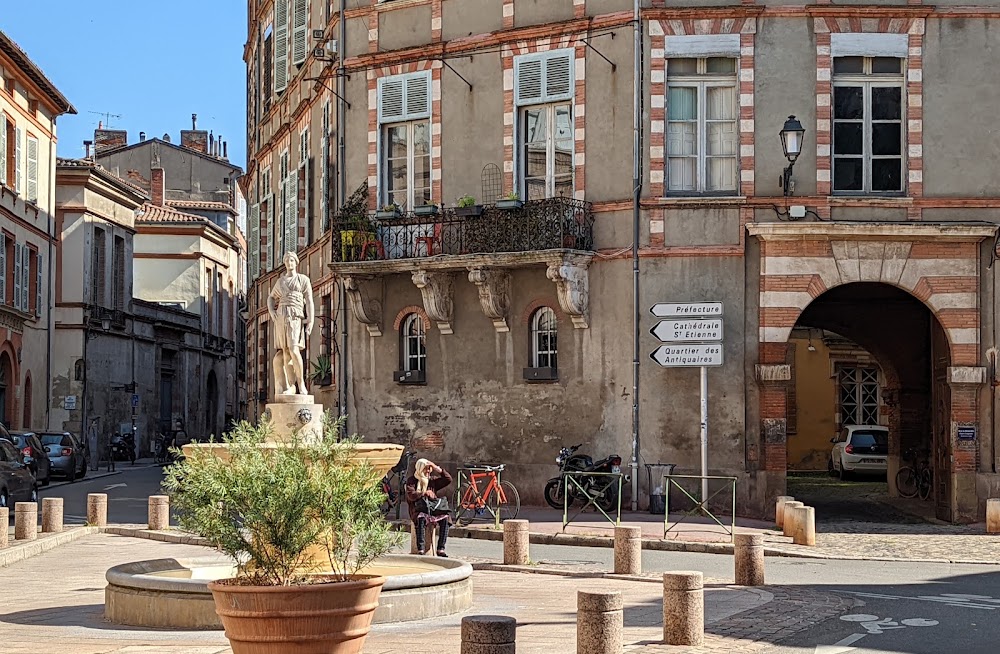 Place Sainte-Scarbes