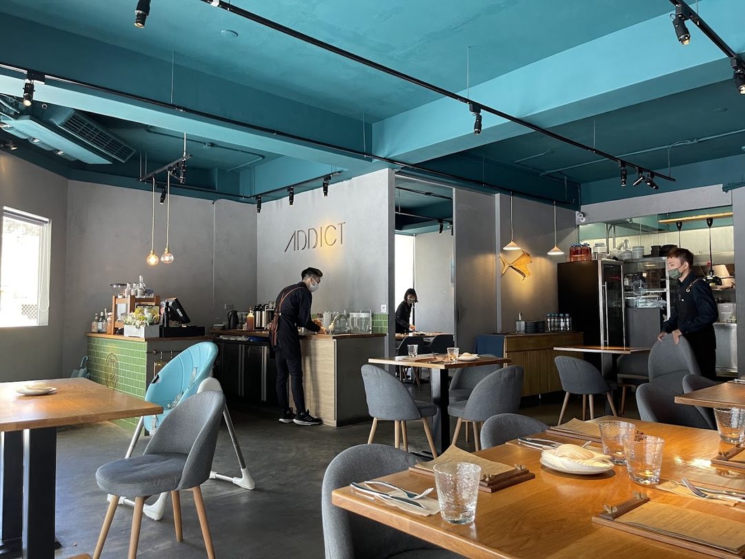 Addict Restaurant