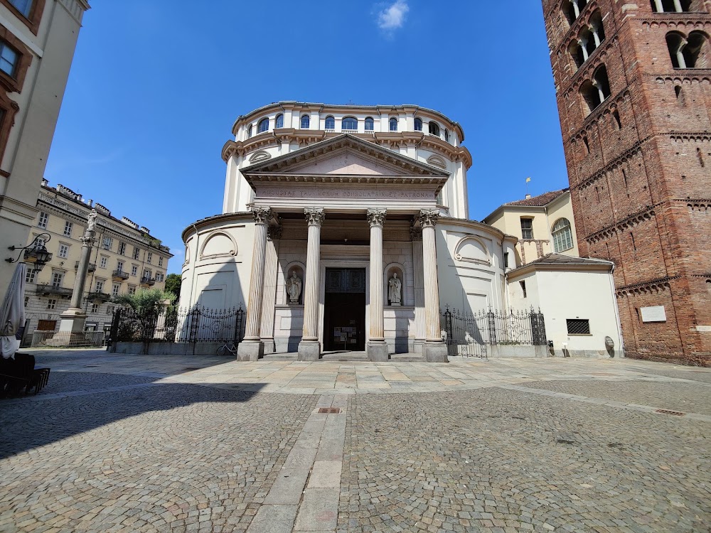 Santuario Basilica La Consolata
