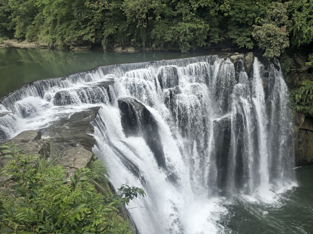Shifen Waterfall